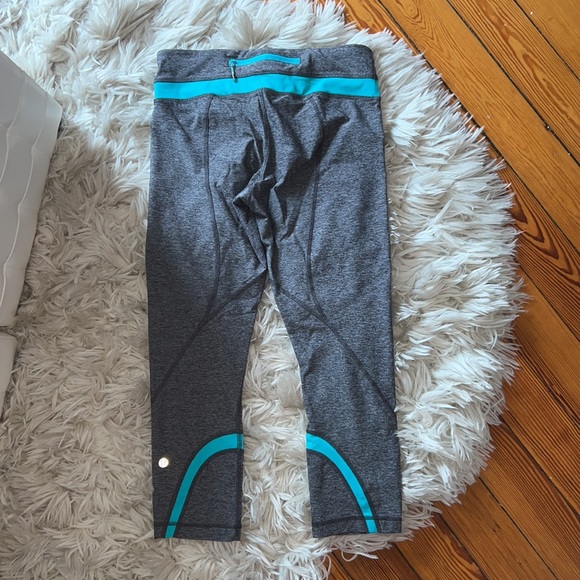 LULULEMON LEGGINGS TURQUOISE & GREY. Sz. 6. Crop pant  & Sport Top. - Picture 5 of 10